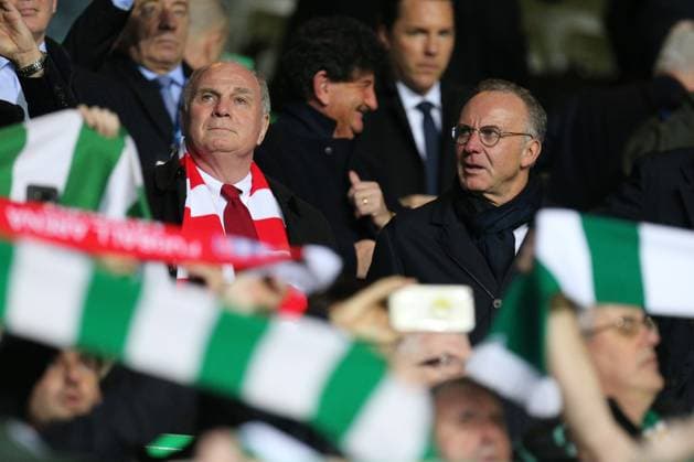l-r: Praesident Uli Hoeness (FC Bayern Muenchen) und Vorstandsvorsitzender Karl-Heinz Rummenigge (FC Bayern Muenchen), Celtic Glasgow vs. FC Bayern Muenchen, Fussball, Vorrunde, Champions League, 31.10.2017 Glasgow Glasgow Schottland