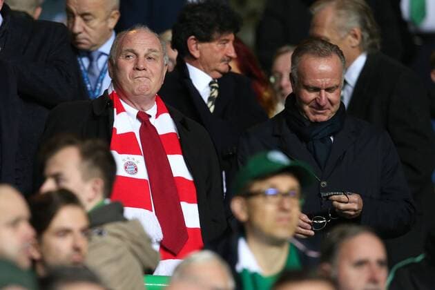 Bilder des Tages - SPORT Praesident Uli Hoeness ( FC Bayern Muenchen ) nachdenklich Vorstandsvorsitzender Karl-Heinz Rummenigge (FC Bayern Muenchen), Celtic Glasgow vs FC Bayern Muenchen, Champions League, Fussball, 31.10.2017, Glasgow Copyright: xLanger Eibner-Pressefotox EP_HLR