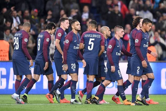 20 LAYVIN KURZAWA psg 23 JULIAN DRAXLER psg 06 MARCO VERRATTI psg 02 THIAGO SILVA psg JOIE FOOTBALL Paris SG vs Anderlecht Ligue des Champions 31 10 2017 AnthonyBIBARD FEP Panoramic 