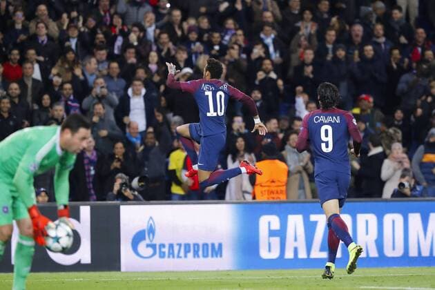 Neymar da Silva Santos Junior Neymar Jr PSG inscrit le second but jump en l air Edinson Roberto Paulo Cavani Gomez psg El Matador El Botija Florestan FOOTBALL PARIS SG v ANDERLECHT UEFA CHAMPIONS LEAGUE 31 10 2017 StephaneAllaman Panoramic 