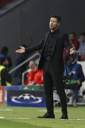 Atletico de Madrid s Argentinian head coach Diego Simeone during the UEFA Champions League groups phase match between Atletico de Madrid and Qarabag at the Wanda Metropolitano stadium in Madrid, Spain, 31 October 2017. Atletico de Madrid vs. Qarabag !ACHTUNG: NUR REDAKTIONELLE NUTZUNG!  Copyright: xJuanxCarlosxHidalgox MAD056 20171031-636450879846196233