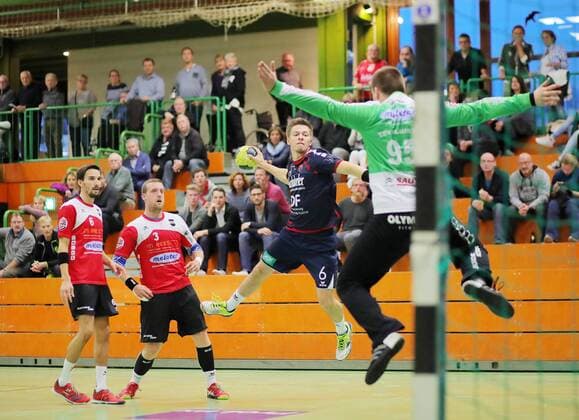 v.l. Markus Hellmann (TSV), Jan Behr (TSV), Marvin Seeger (H2Ku), Yannik Ruhland (TSV) TSV Blaustein vs. SG H2Ku Herrenberg, Handball Baden-Wuerttemberg Oberliga,9. Spiel, 01.11.2017 Blaustein Copyright: xEIBNER FlorianxAchbergerx EP_FAR