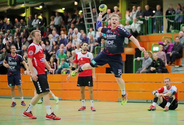 Sascha Marquardt (H2Ku) TSV Blaustein vs. SG H2Ku Herrenberg, Handball Baden-Wuerttemberg Oberliga,9. Spiel, 01.11.2017 Blaustein Copyright: xEIBNER FlorianxAchbergerx EP_FAR