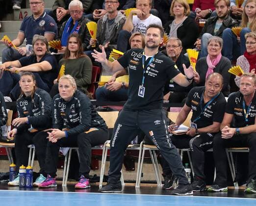 01.11.2017, Deutschland, Ludwigsburg, Deutschland, Handball Champions League Frauen Saison 2017 2018 SG BBM Bietigheim vs. Vipers Kristiansand: Vipers Trainer Finn Kenneth Gabrielsen