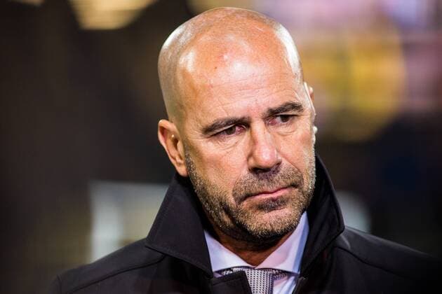 GER, UEFA CL, Borussia Dortmund (GER) vs Apoel Nikosia (CYP) 01.11.2017, Signal Iduna Park, Dortmund, GER, UEFA CL, Borussia Dortmund (GER) vs Apoel Nikosia (CYP), im Bild picture shows Peter Bosz (Trainer Borussia Dortmund) im Interview mit dem Sender Sky,