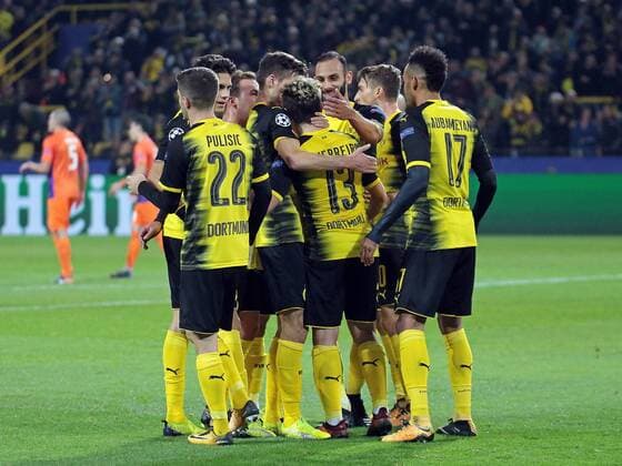 01.11.2017, xovx, Fussball Champions League, Borussia Dortmund - APOEL Nikosia, emspor, Jubel, Torjubel, Goal celebration, celebrate the goal nach dem Tor zum 1:0 durch Raphael Guerreiro (Borussia Dortmund), Aktion. Dortmund