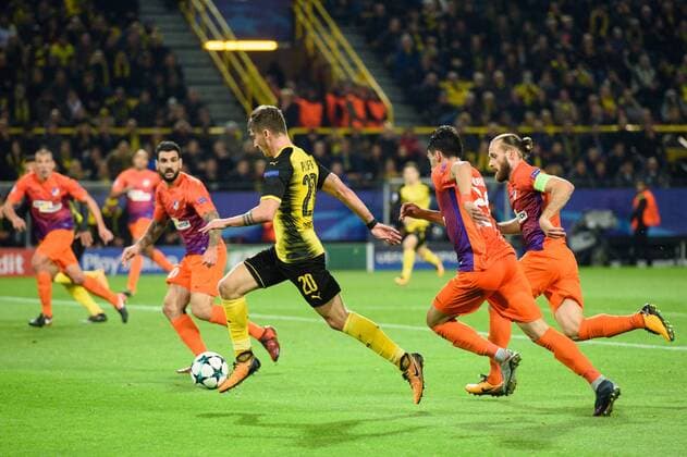 GER, UEFA CL, Borussia Dortmund (GER) vsÊApoel FC (CYP) 01.11.2017, Signal Iduna Park, Dortmund, Group stage, Gruppe H, GER, UEFA CL, Borussia Dortmund (GER) vsÊApoel FC (CYP), im Bild Angriff Maximilian Philipp ( 20 Dortmund)