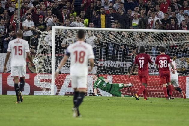 November 1, 2017 - Seville, Spain - Ever Banega of Sevilla scores for 2-0 during the UEFA Champions League Group E soccer match between Sevilla FC and Spartak Moskva at Estadio Ramon Sanchez Pizjuan Soccer 2017 - Sevilla FC vs Spartak Moskva - ZUMAa142 20171101_zap_a142_027 Copyright: xDanielxGonzalezxAcunax