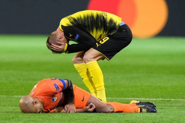 Bilder des Tages - SPORT GER, UEFA CL, Borussia Dortmund (GER) vsÊApoel FC (CYP) 01.11.2017, Signal Iduna Park, Dortmund, Group stage, Gruppe H, GER, UEFA CL, Borussia Dortmund (GER) vsÊApoel FC (CYP), im Bild Carlao ( 50 Apoel), Andrey Yarmolenko ( 9 Dortmund)