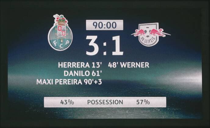 FC Porto - RB Leipzig Fussball Champions League Porto, 01.11.2017, Estadio do Dragao, Fussball, UEFA Champions League, Gruppe G, 4. Spieltag. , FC Porto vs. RB Leipzig 3:1 (1:0) , Im Bild: Stadionanzeigetafel mit dem Resultat. ,