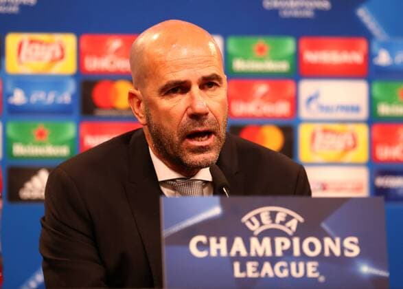Mittwoch 01.11.2017, Saison 2017 2018, UEFA Champions League, 4. Spieltag im Dortmunder Signal Iduna Park, BVB 09 Borussia Dortmund - Apoel Nikosia, Peter Bosz (Trainer, BVB) auf der anschliessenden Pressekonferenz