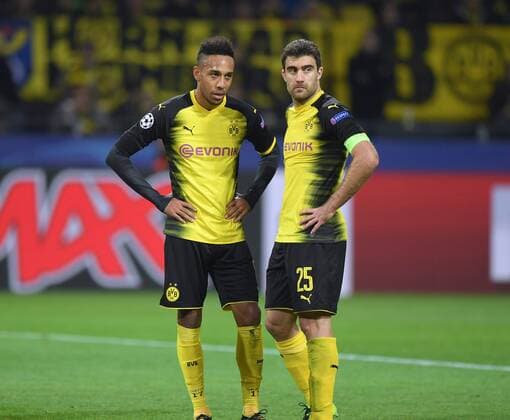 01.11.2017, Fussball Champions League, Saison 2017 2018, Vorrunde, 4. Spieltag, Borussia Dortmund - APOEL Nikosia 1:1, Pierre Emerick Aubameyang (Borussia Dortmund), Sokratis (Borussia Dortmund), v.li.