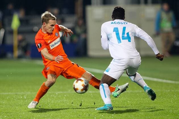 SOCCER - UEFA EL, Rijeka vs A.Wien RIJEKA,CROATIA,02.NOV.17 - SOCCER - UEFA Europa League, group stage, HNK Rijeka vs FK Austria Wien. Image shows Thomas Salamon (A.Wien) and Maxwell Acosty (Rijeka). GEPAxpictures xMaticxKlansek