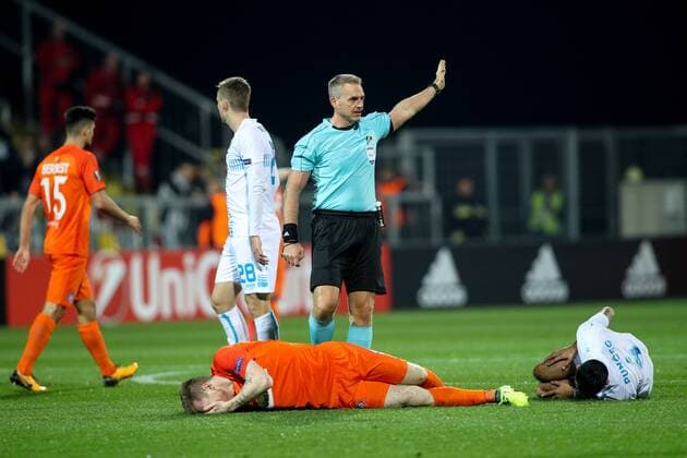 Bilder des Tages - SPORT SOCCER - UEFA EL, Rijeka vs A.Wien RIJEKA,CROATIA,02.NOV.17 - SOCCER - UEFA Europa League, group stage, HNK Rijeka vs FK Austria Wien. Image shows referee Jakob Kehlet (DEN). GEPAxpictures xMaticxKlansek