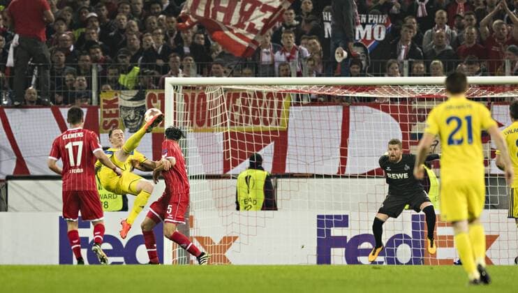 Köln, 02.11.2017 Tor zum 1:2 durch Nikolai Signevich (Bate) gegen Dominic Maroh (Köln) 1. FC Köln - Bate Borisov