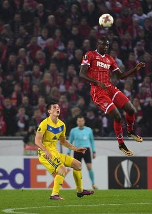 02.11.2017, xjpx, Fussball Europa League, 1.FC Koeln - BATE Baryssau, emspor v.l. Sehrou Guirassy (Koeln) mit dem Kopfball Koeln