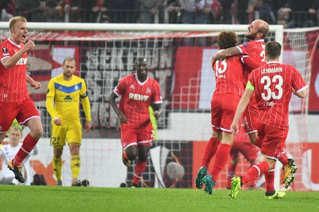 GER, 1. FC Köln (GER) vs. BATE Borisov (BLR) 02.11.2017, RheinEnergieSTADION, Köln, Europa Leaque, Gruppenphase, 4. Spieltag, GER, 1. FC Köln (GER) vs. BATE Borisov (BLR) im Bild: Torjubel Jubel Jubellauf, li Yuya Osako ( 13, 1.FC Koeln), mitte Matthias Lehmann( 33, 1.FC Koeln), re Konstantin Rausch( 34, 1.FC Koeln),