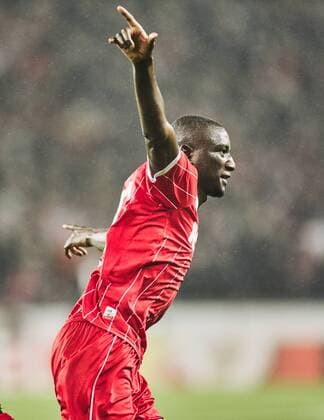 Bilder des Tages - SPORT 02.11.2017, Leverkusen, Deutschland, UEFA EURO EM Europameisterschaft Fussball League, Gruppe H, 1.FC Köln - Bate Borissow, Kölns Torschütze Sehrou Guirassy jubelt nach seinem Tor zum 3:2 Â