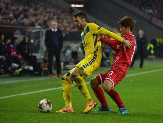 02.11.2017, xjpx, Fussball Europa League, 1.FC Koeln - BATE Baryssau, emspor v.l. v.l. Nemanja Milunovic (Borisov) - Yuya Osako (Koeln) Koeln