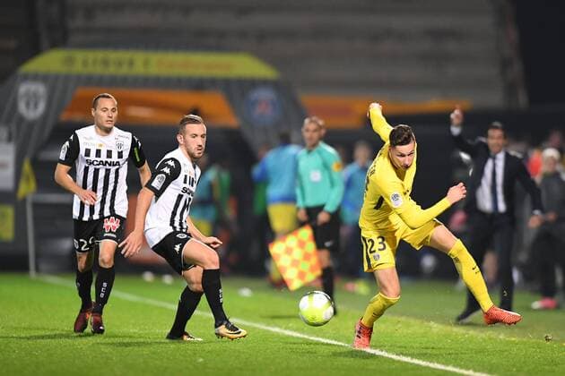 23 JULIAN DRAXLER psg 20 Flavien TAIT sco 29 Vincent MANCEAU sco FOOTBALL Angers vs Paris SG Ligue 1 Conforama 04 11 2017 AnthonyBIBARD FEP Panoramic 