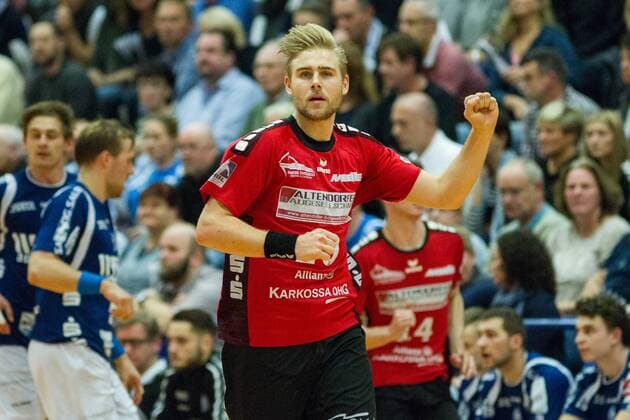 Torjubel Patrick Miedema ( 10, HSG Nordhorn-Lingen) Bergischer HC vs. HSG Nordhorn-Lingen, Handball, 2. Bundesliga, 04.11.17 Solingen NRW Deutschland Klingenhalle