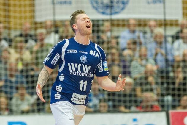 Torjubel Arnor Thor Gunnarsson ( 11, Bergischer HC) Bergischer HC vs. HSG Nordhorn-Lingen, Handball, 2. Bundesliga, 04.11.17 Solingen NRW Deutschland Klingenhalle