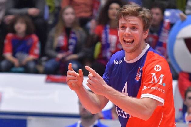 04.11.2017, xtkx, Volleyball Herren, United Volleys Frankfurt - TSV Herrsching, emspor, v.l. Patrick Steuerwald (United Volleys) , Frankfurt