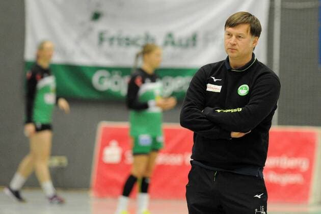Aleksandar Knezevic (Trainer Frisch Auf Goeppingen) -- Handball --- DHB-Pokal 3. Runde, Frauen --- HSG Bad Wildungen Vipers vs Frisch Auf! Goeppingen --- 04.11.2017, Bad Wildungen Copyright: xEibner-Pressefoto RolandxSippelx EP_RSL