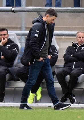 05.11.2017, xhbx, Fussball 1.Bundesliga Frauen, 1.FFC Frankfurt - SV Werder Bremen, emspor v.l. Trainer Niko Arnautis (1.FFC Frankfurt) Frankfurt am Main
