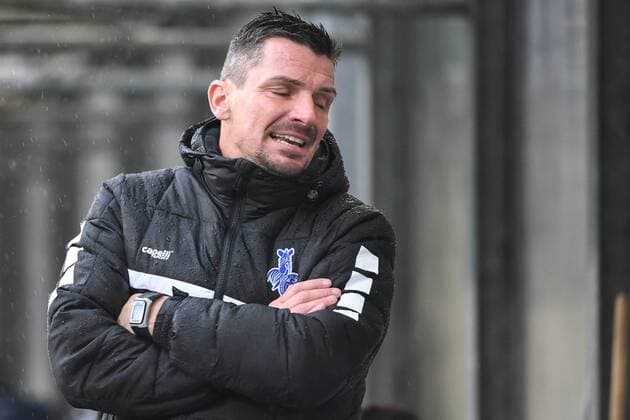 Trainer Christian Franz-Pohlmann (Duisburg) enttäuscht schauend, Enttäuschung, Frustration, disappointed, pessimistisch Einzelbild, Aktion, Action Porträt, Portrait, Fussball,Allianz Frauen-Bundesliga, FC Bayern München - MSV Duisburg,