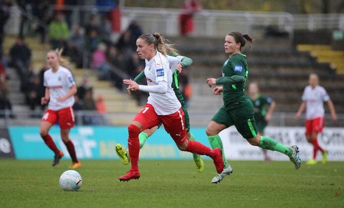 05.11.2017 xcex Deutschland, Frankfurt, Fussball, Frauenfussball Allianz Frauen-Bundesliga Saison 2017 2018 1. FFC Frankfurt - SV Werder Bremen Ana-Maria Crnogorcevic (Frankfurt) am Ball