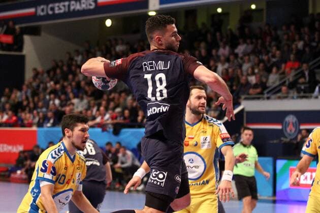 Nedim Remili Paris HANDBALL Paris Saint Germain Handball vs PGE Vive Kielce Velux EHF Champions League 6eme journee 05 11 2017 KevinDomas Panoramic 