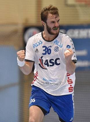 05.11.2017 - Handball - Saison 2017 2018 - 3.Liga - Männer : HC Erlangen HCE II - TV Großwallstadt - - Lars Spieß (36, TV Großwallstadt ) Torjubel Jubel Freude - ballt Faust Fäuste