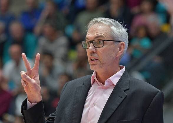 05.11.2017, xblx, Basketball BBL, Frankfurt Skyliners - EWE Baskets Oldenburg, emspor, v.l. Trainer Gordon Herbert (Head Coach, Fraport Skyliners Frankfurt) Frankfurt am Main