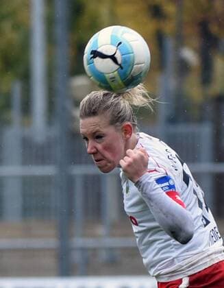 05.11.2017, xhbx, Fussball 1.Bundesliga Frauen, 1.FFC Frankfurt - SV Werder Bremen, emspor v.l. Marith Priessen (1.FFC Frankfurt) Frankfurt am Main