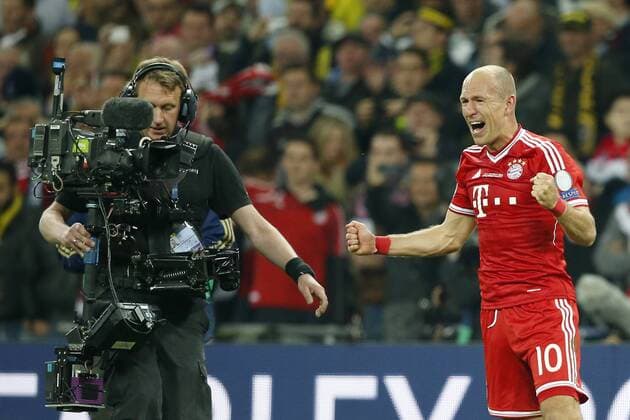 LONDON, 25-05-2013 Wembley Stadion, Champions Leaque Finale , Borussia Dortmund - Bayern Munchen 1-2. Arjen Robben wint na twee verloren finales in de Champions Leaque eindelijk de cup met de grote oren. borussia dortmund - bayern munchen