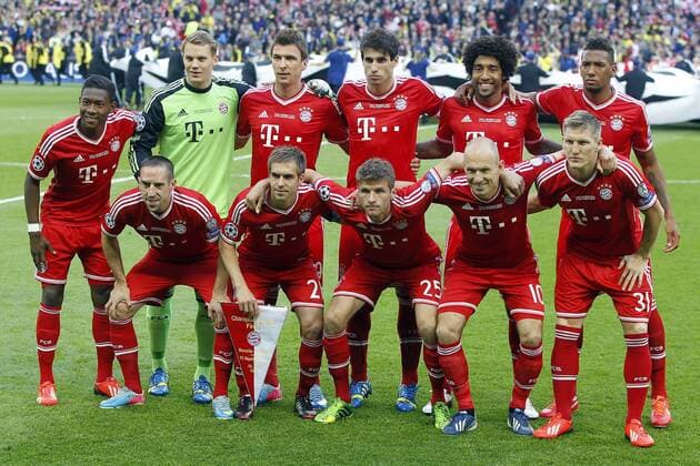 LONDON, 25-05-2013 Wembley Stadion, Champions Leaque Finale , Borussia Dortmund - Bayern Munchen 1-2. Arjen Robben wint na twee verloren finales in de Champions Leaque eindelijk de cup met de grote oren. Teamfoto elftalfoto borussia dortmund - bayern munchen
