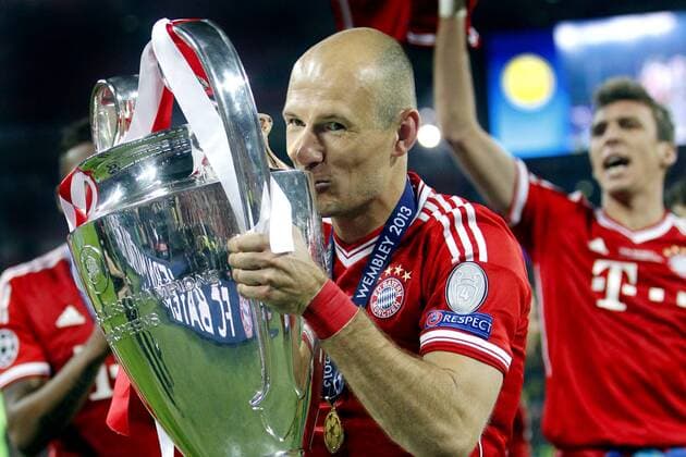LONDON, 25-05-2013 Wembley Stadion, Champions Leaque Finale , Borussia Dortmund - Bayern Munchen 1-2. Arjen Robben wint na twee verloren finales in de Champions Leaque eindelijk de cup met de grote oren. borussia dortmund - bayern munchen