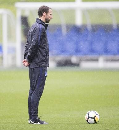 Fu?ball, Training Nationalteam England England Training Gareth Southgate of England during training at St Georges Park, Burton upon Trent Content Not Available For UK Newspapers Copyright: xJAMESxWILSONx FIL-10915-0012