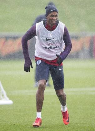 England Training Ashley Young of England during training at St Georges Park, Burton upon Trent Content Not Available For UK Newspapers Copyright: xJAMESxWILSONx FIL-10915-0026