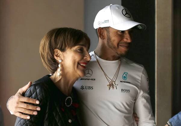 Coletiva Lewis Hamilton SÃO PAULO, SP - 08.11.2017: COLETIVA LEWIS HAMILTON - Ayrton Senna& 39;s sister Viviane Senna and British driver Lewis Hamilton ercedes, fou four-time world champion Formula One champion, were at a press conference PK Pressekonferenz held at the Villa Biscuitti event house in the southern city of São Paulo on Wednesday. He is in town to compete for the Brazilian GP, ??which takes place on Sunday, 12, at the Autodromo de Interlagos. (Photo: Rodolfo Buhrer La Imagem Fotoarena) x1423007x  RodolfoxBuhrer