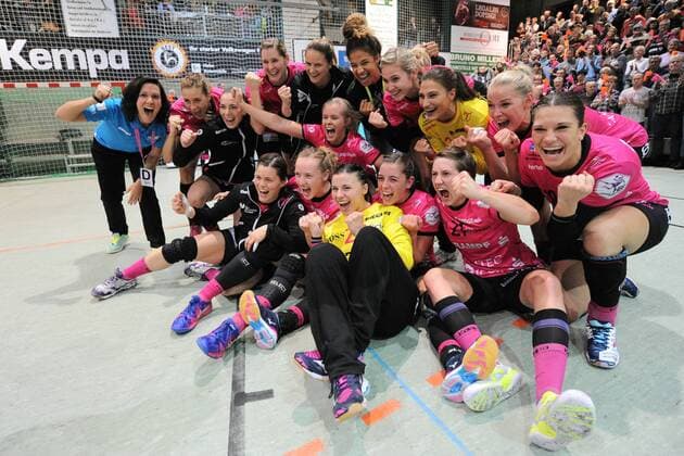 Jubel bei den Tussies ueber den Heimsieg TusSies Metzingen,Handball,Ligaspiel,08.11.2017, Foto:TBaur Eibner Metzingen Copyright: xBaurT Eibner-Pressefotox EP_ToBa