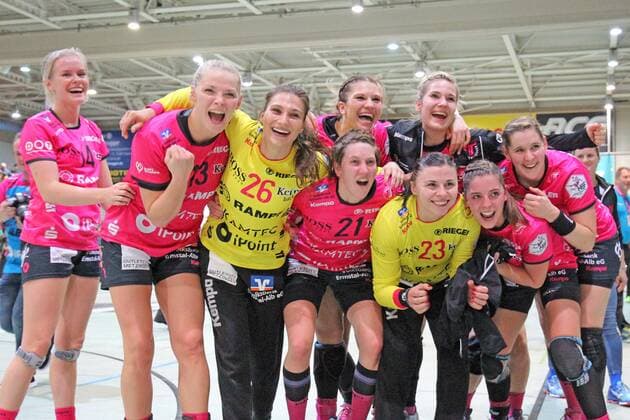 Jubel bei den TusSies Metzingen TusSies Metzingen,Handball,Ligaspiel,08.11.2017, Foto:TBaur Eibner Metzingen Copyright: xBaurT Eibner-Pressefotox EP_ToBa