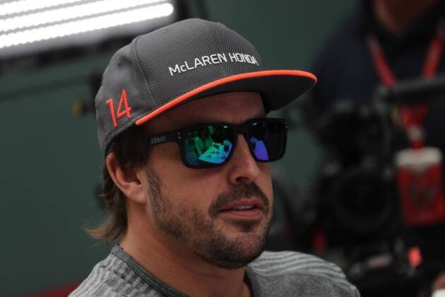 09.11.2017 - Fernando Alonso (ESP) McLaren MCL32 Brazilian Grand Prix, Sao Paulo, Interlagos 9 - 12 November 2017 09.11.2017 - Fernando Alonso (ESP) McLaren MCL32 
