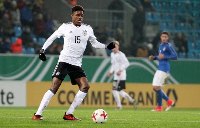 Fußball, U20 Länderspiel, Deutschland - Italien GER, Länderspiel U20, Deutschland - Italien 09.11.17 , Chemnitz, community4you-Arena Stadion an der Gellertstrasse, GER, Saison 2017 2018, U20 Deutschland vs Italien im Bild Tsiy William Ndenge (Deutschland)