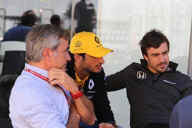 10.11.2017 - Free Practice 1, Carlos Sainz (ESP) WRC Motorsport Rallye WM Champion former, Carlos Sainz Jr (ESP) Renault F1 Team RS17 and Fernando Alonso (ESP) McLaren MCL32 Brazilian Grand Prix, Sao Paulo, Interlagos 9 - 12 November 2017 10.11.2017 - Free Practice 1, Carlos Sainz (ESP) WRC Champion former, Carlos Sainz Jr (ESP) Renault Sport F1 Team RS17 and Fernando Alonso (ESP) McLaren MCL32 