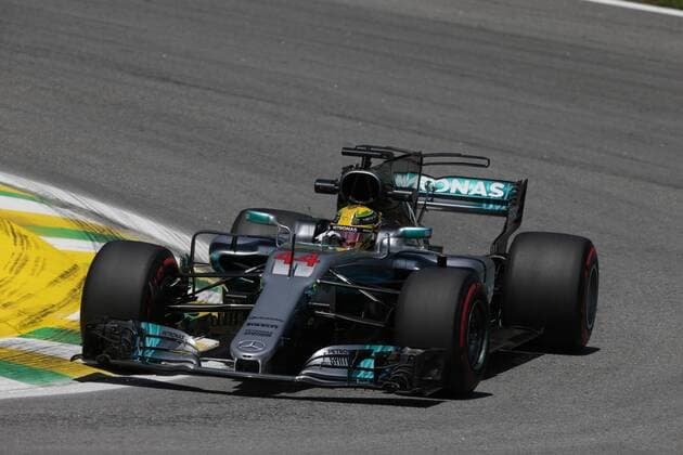 10.11.2017 - Free Practice 1, Lewis Hamilton (GBR) Mercedes AMG F1 W08 Brazilian Grand Prix, Sao Paulo, Interlagos 9 - 12 November 2017 10.11.2017 - Free Practice 1, Lewis Hamilton (GBR) Mercedes AMG F1 W08 