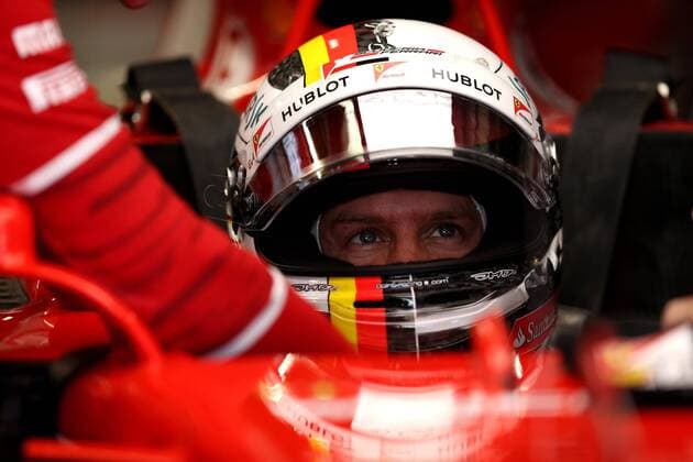 German Formula One diver Sebastian Vettel, Ferrari, prepares for the first training session at Interlagos racetrack in Sao Paulo, Brazil, 10 November 2017. Brazilian Formula One Grand Prix will be held the upcoming 12 November. Brazilian Grand Prix !ACHTUNG: NUR REDAKTIONELLE NUTZUNG!  Copyright: xFernandoxBizerraxJr.x SA315 20171110-636459283473475859