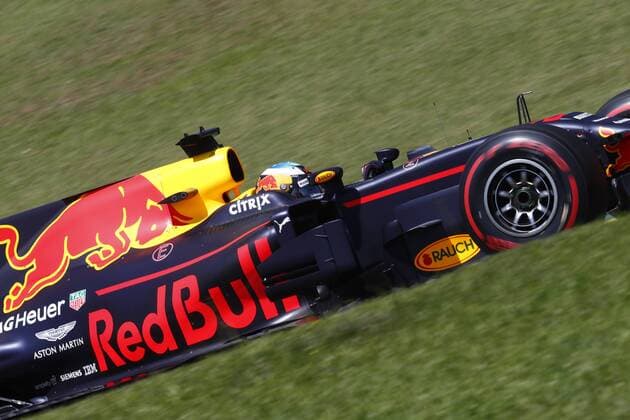 Motorsports: FIA Formula One World Championship WM Weltmeisterschaft 2017, Grand Prix of Brazil, 3 Daniel Ricciardo (AUS, Red Bull Racing), Sao Paulo Brazil