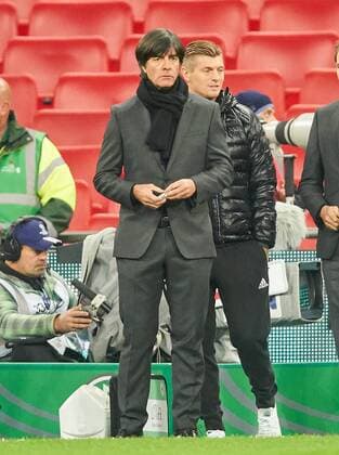 DFB Bundestrainer Joachim Jogi LOEW, LÖW,Toni KROOS, DFB 8 ENGLAND - DEUTSCHLAND Freundschaftsspiel, friendly match, Deutsche Fussball Nationalmannschaft, DFB am 10.11.2017 im W e m b l e y S t a d i o n London, Grossbritannien.